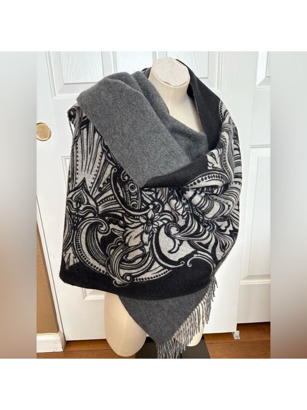 Nordstrom Abstract Large Wool Wrap/Scarf